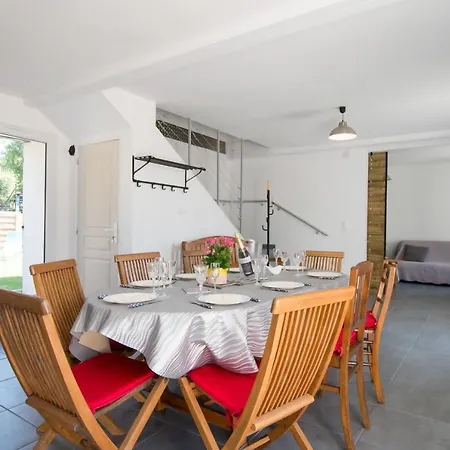 La Blanche Longere Nyaraló